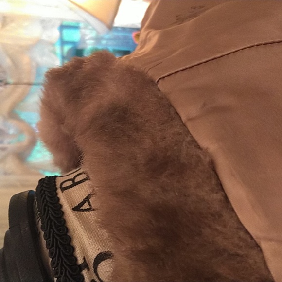 Women's elegant vintage 1950 faux fur shawl wrap by Regina Glenara Glenoit. - Picture 8 of 9